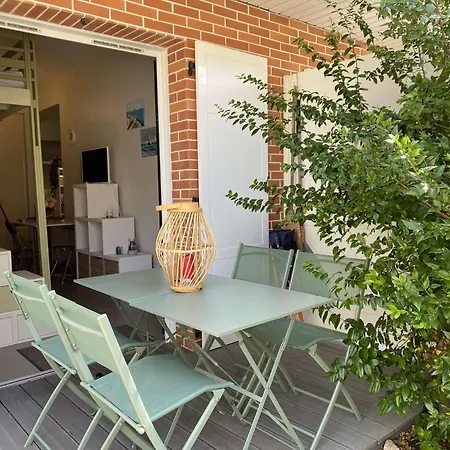 Eyrac Bord De 公寓